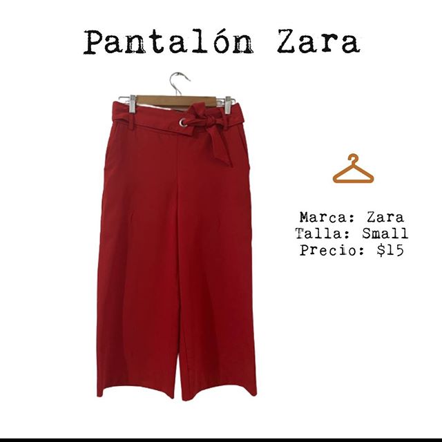 Pantalón corto marca Zara con cinturón de tela en cintura talla small. Por su color y largo es genial para crear un look oversized, puedes usarlo con tennis para hacerlo súper casual o con flats/tacones para hacerlo más de oficina.

#prelovedzara #preloved #batista